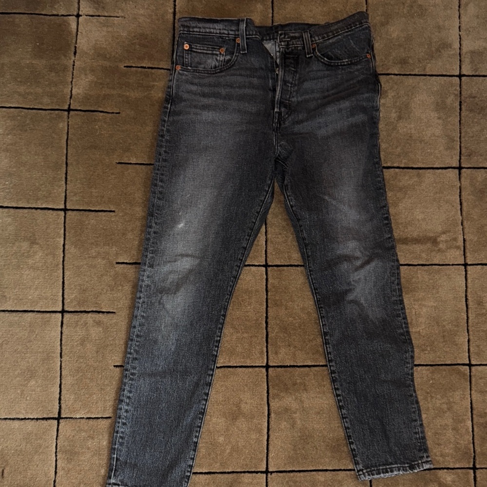 Levi’s Black Jeans